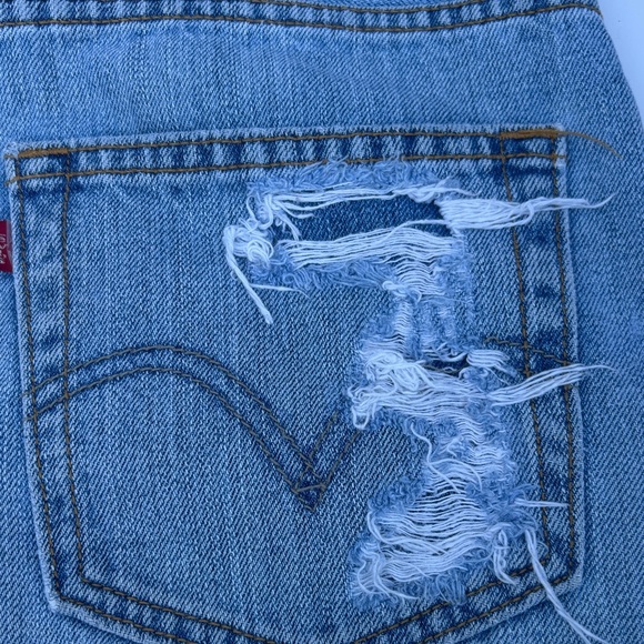 Levi's Light Blue Ripped Denim Mini Short - Picture 4 of 7